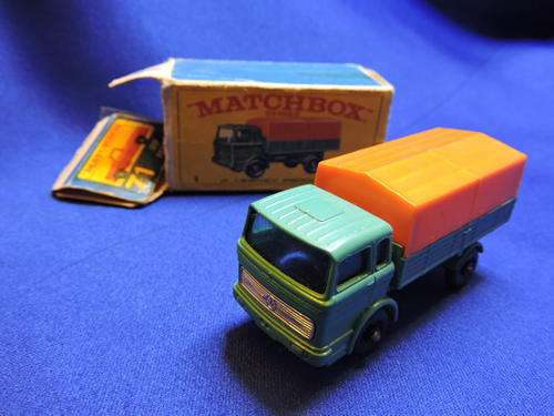 Matchbox 1 Mercedes Benz Truck